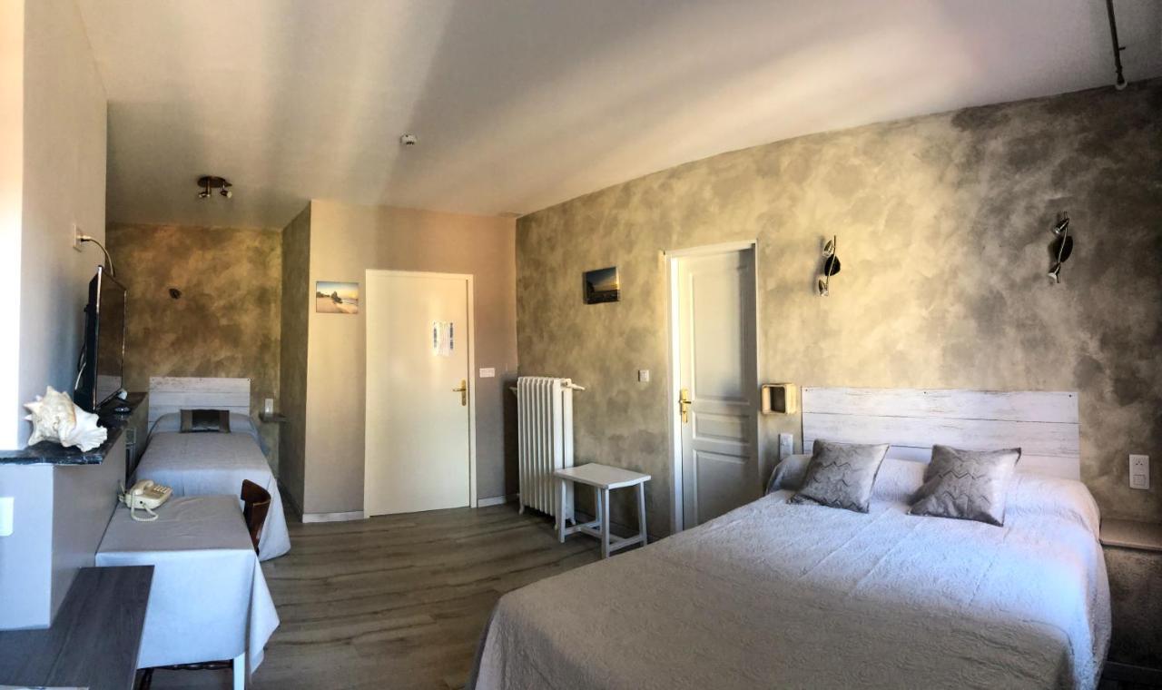 Logis Hotel Restaurant Metropole Mirande  Exteriör bild